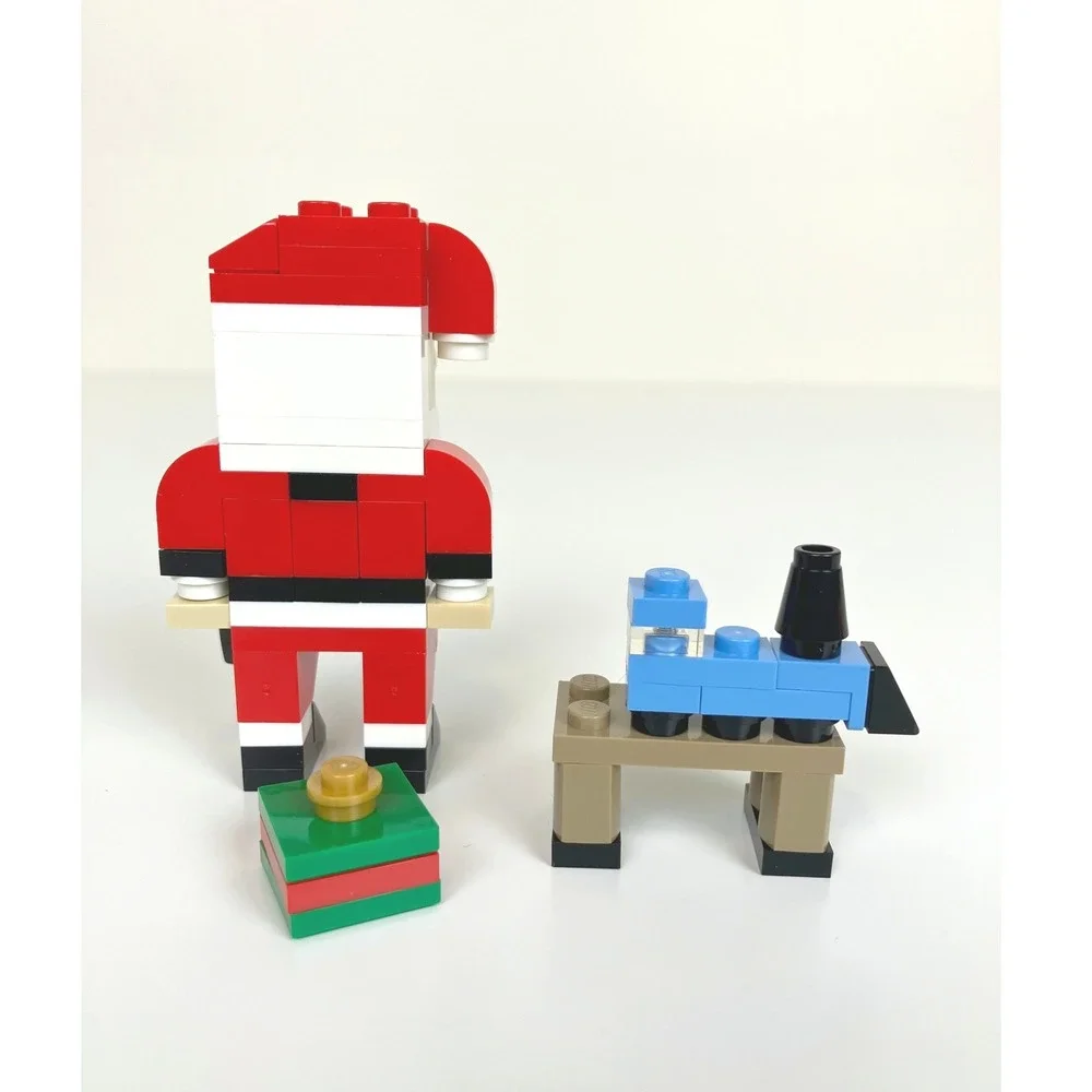 Lego Creator Santa 30573 Collectible Christmas - Picture 3 of 5